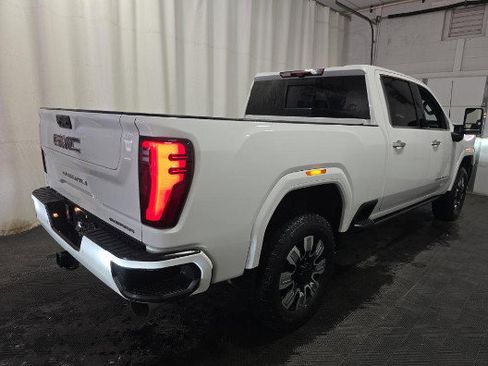 Used 2024 GMC Sierra 2500 Denali w/ Denali Reserve Package AWD/4WD image 5