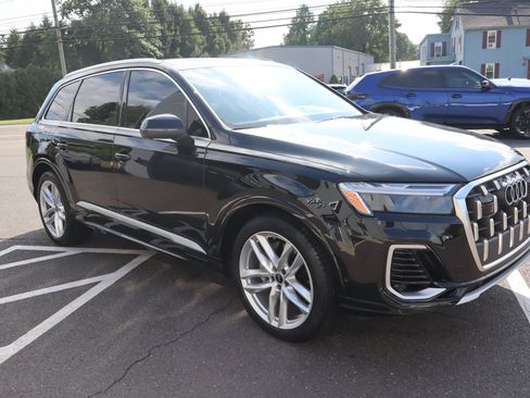 Used 2025 Audi Q7 3.0T Premium Plus w/ Premium Plus Package AWD/4WD image 4