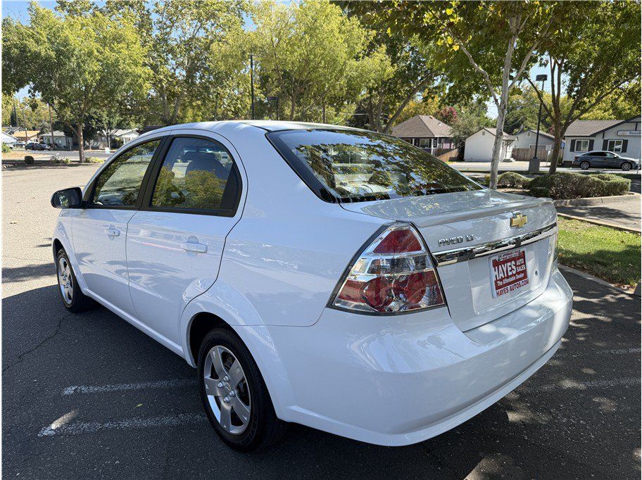 Used 2011 Chevrolet Aveo LT w/ Power and Convenience Package FWD image 3