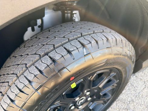 New 2026 Ford Bronco Sport Badlands AWD/4WD image 26