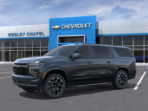 New 2026 Chevrolet Suburban RST RWD image 3