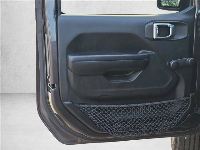 Used 2018 Jeep Wrangler Sport AWD/4WD image 12