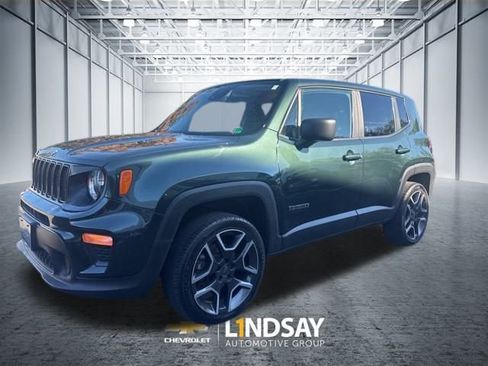 Used 2021 Jeep Renegade Sport image 2