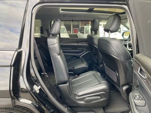 Certified 2021 Jeep Grand Cherokee L Limited w/ Luxury Tech Group II image 30