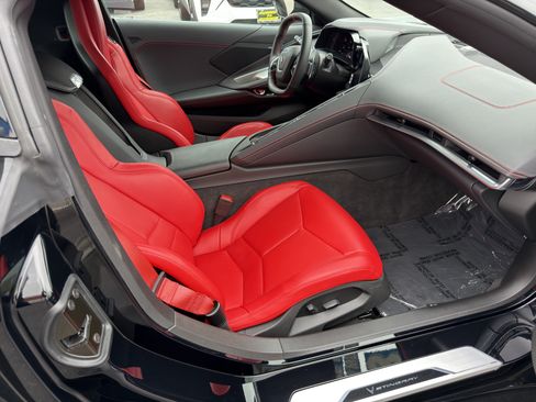 Used 2023 Chevrolet Corvette Stingray Coupe w/ 1LT RWD image 10