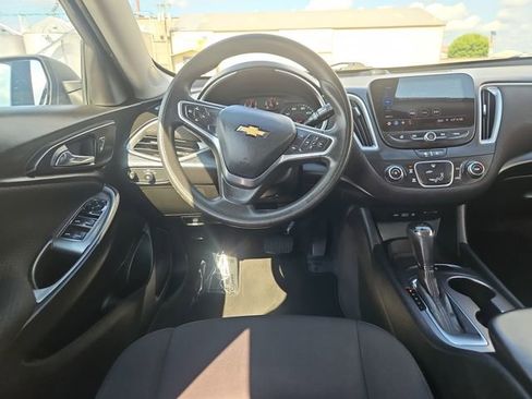 Used 2020 Chevrolet Malibu LS image 15