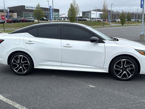 Used 2025 Nissan Sentra SR FWD image 3