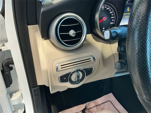 Used 2018 Mercedes-Benz C 300 C 300 image 15