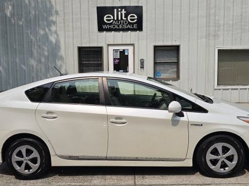 Used 2012 Toyota Prius Three FWD image 6