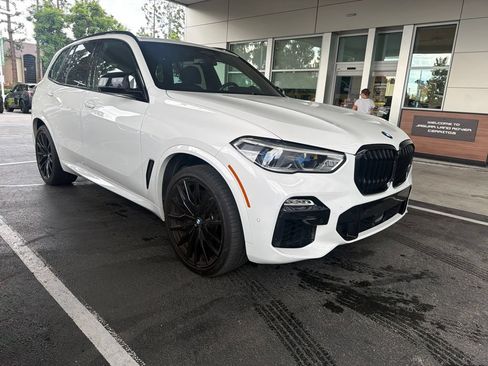Used 2021 BMW X5 M50i w/ Executive Package AWD/4WD image 2