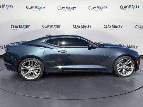 Used 2022 Chevrolet Camaro LT w/ RS Package image 6