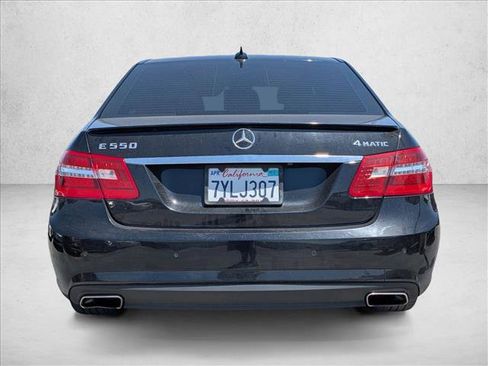 Used 2013 Mercedes-Benz E 550 4MATIC Sedan image 6