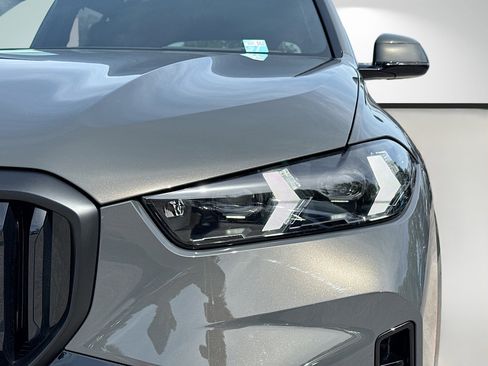 New 2026 BMW X5 sDrive40i w/ M Sport Package RWD image 9
