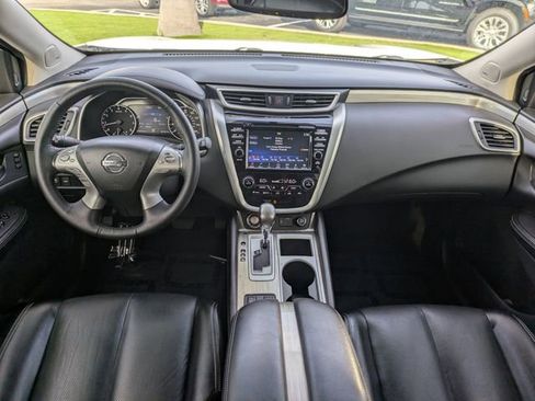 Used 2018 Nissan Murano SL w/ Moonroof Package image 19