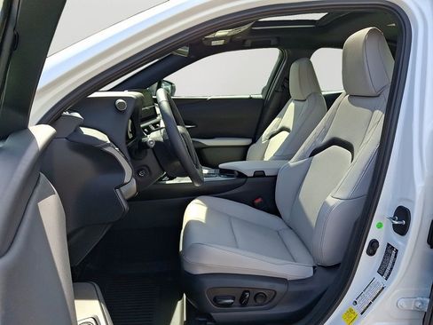 Used 2026 Lexus UX 300h AWD w/ Accessory Package (Z1) image 14