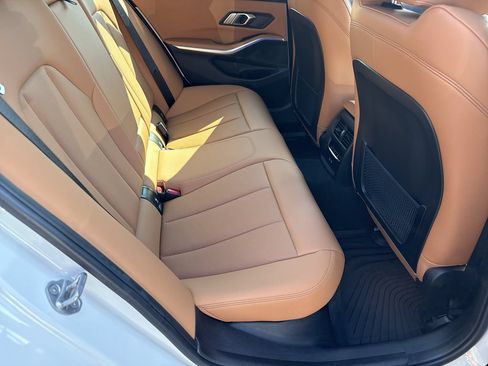 Used 2022 BMW 330i Sedan w/ M Sport Package RWD image 15