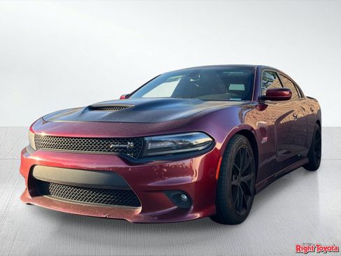 Used 2018 Dodge Charger R/T Scat Pack w/ Beats Audio Group RWD image 2