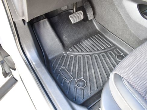 Used 2023 Buick Envision Preferred FWD image 21