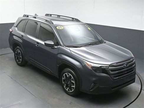 Used 2025 Subaru Forester Premium w/ Convenience Package #1 image 41