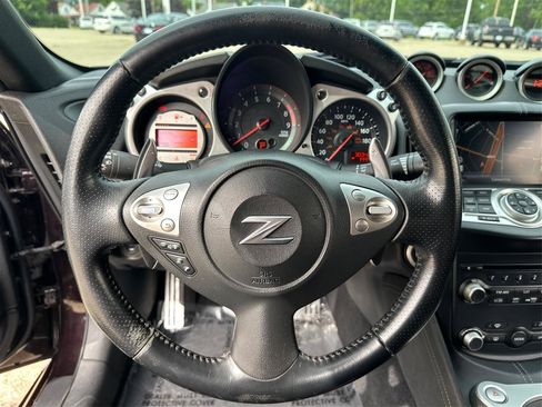 Used 2010 Nissan 370Z Touring w/ Sport Pkg RWD image 14