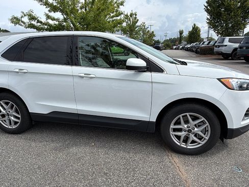 Used 2024 Ford Edge SEL AWD/4WD image 7