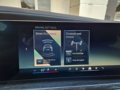 Used 2024 BMW 740i xDrive image 38