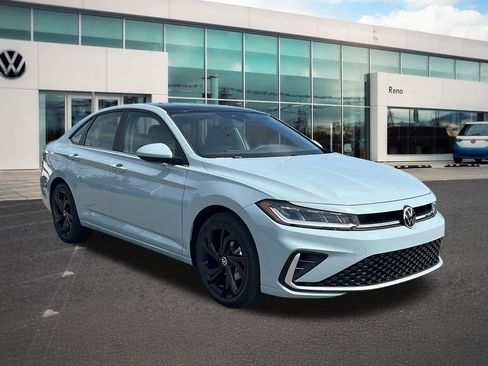 New 2026 Volkswagen Jetta SE FWD image 3