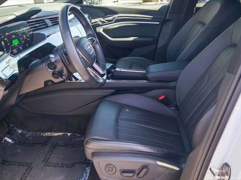 Certified 2023 Audi e-tron Premium Plus w/ Premium Plus Package AWD/4WD image 21