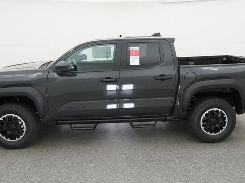 New 2026 Toyota Tacoma TRD Off-Road AWD/4WD image 15
