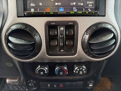 Used 2015 Jeep Wrangler Unlimited Sport w/ Quick Order Package 24S AWD/4WD image 49