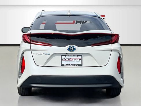 Used 2020 Toyota Prius Prime LE FWD image 6