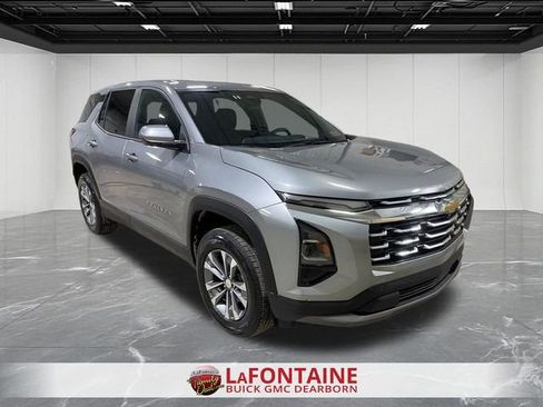 Used 2025 Chevrolet Equinox LT image 3
