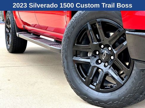 Used 2023 Chevrolet Silverado 1500 Custom Trail Boss w/ LPO, Dark Essentials Package image 2