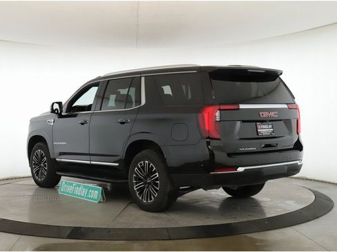 Used 2025 GMC Yukon Elevation image 8