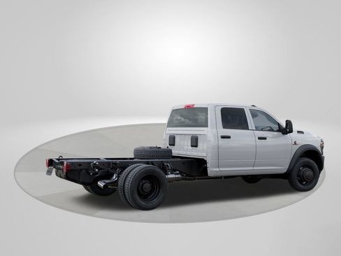New 2026 RAM 5500 Tradesman AWD/4WD image 4