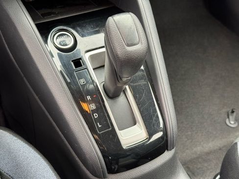 Used 2023 Nissan Versa SV image 31