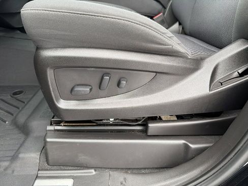 Certified 2018 Chevrolet Silverado 1500 LT w/ All Star Edition image 18