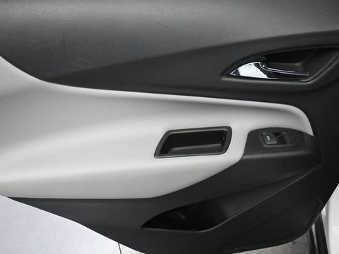 Used 2021 Chevrolet Equinox LS w/ LS Convenience Package FWD image 14