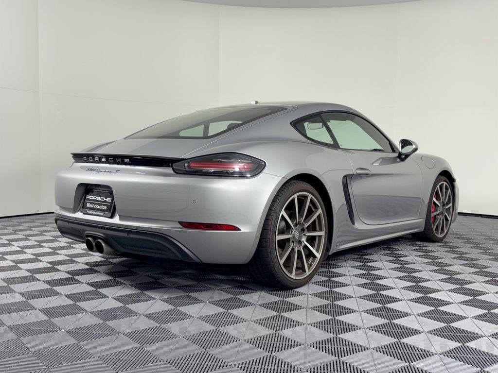 Certified 2021 Porsche 718 Cayman S RWD image 9