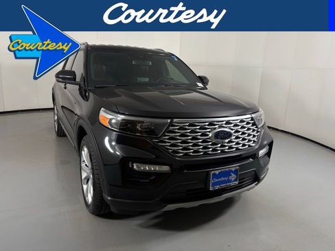 Used 2022 Ford Explorer Platinum w/ Premium Technology Package image 1