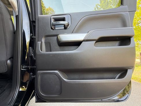 Used 2018 Chevrolet Silverado 1500 LT w/ All Star Edition AWD/4WD image 26