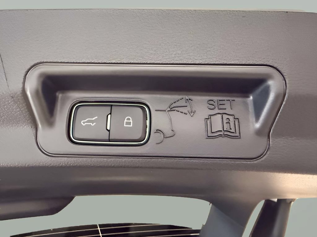 New 2026 Ford Explorer ST-Line w/ ST-Line Street Pack AWD/4WD image 12