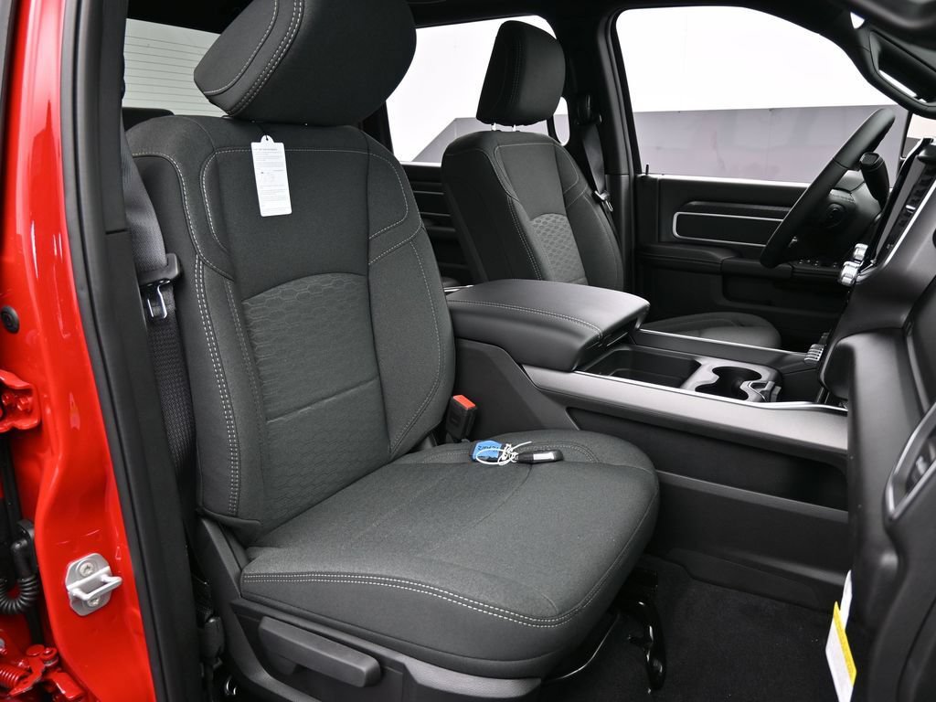 New 2026 RAM 2500 Big Horn AWD/4WD image 39