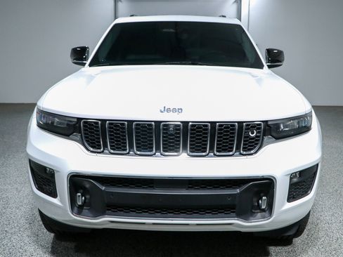 Used 2022 Jeep Grand Cherokee Overland w/ Adv Protech Group III AWD/4WD image 4