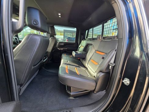 Used 2022 GMC Sierra 2500 AT4 w/ AT4 Premium Plus Package image 13