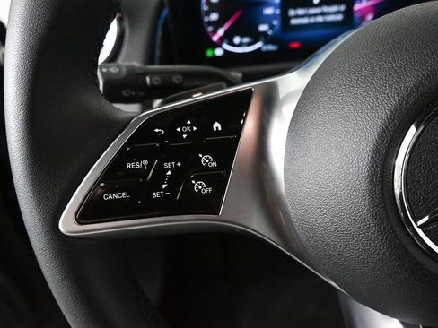 Certified 2025 Mercedes-Benz GLB 250 image 10