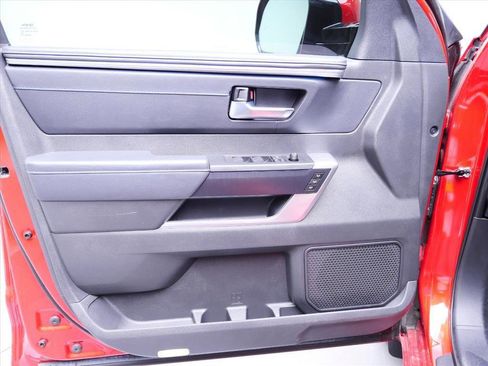 Used 2024 Toyota Sequoia Platinum AWD/4WD image 18