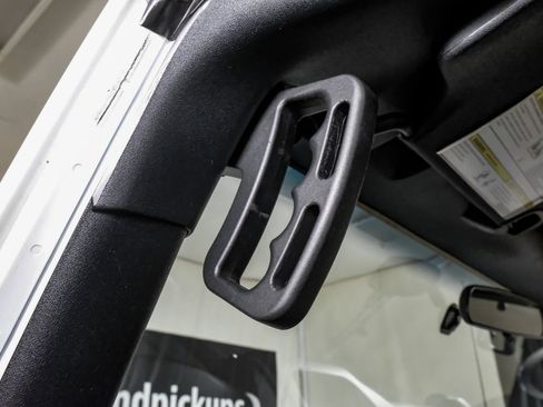 Used 2018 Jeep Wrangler Sport image 30