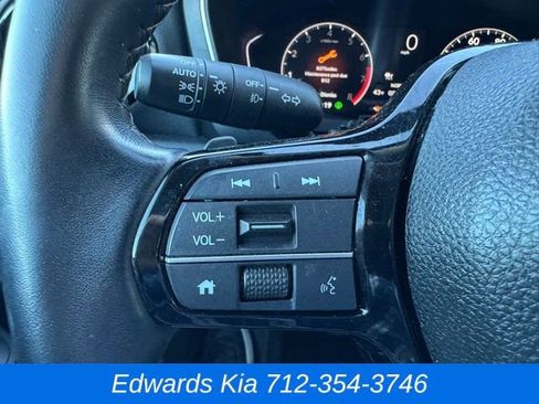 Used 2025 Honda Pilot EX-L image 18