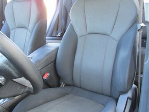 Used 2019 Subaru Crosstrek 2.0i AWD/4WD image 9